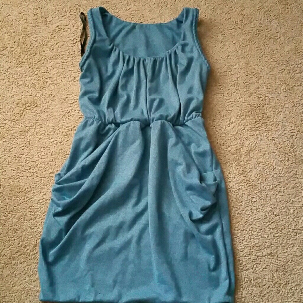 blue dress